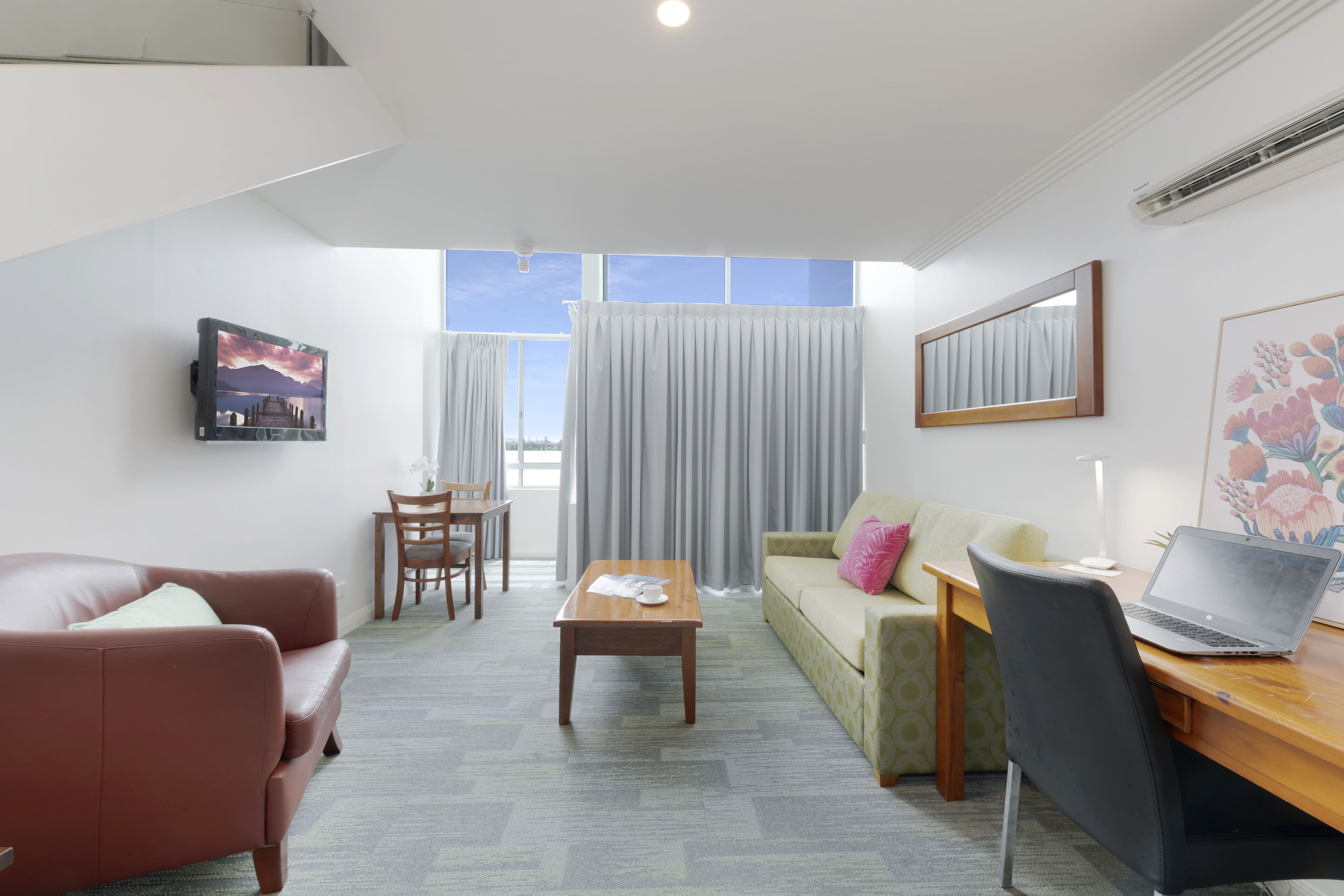 40-吋 LCD 液晶電視、數位頻道、電視