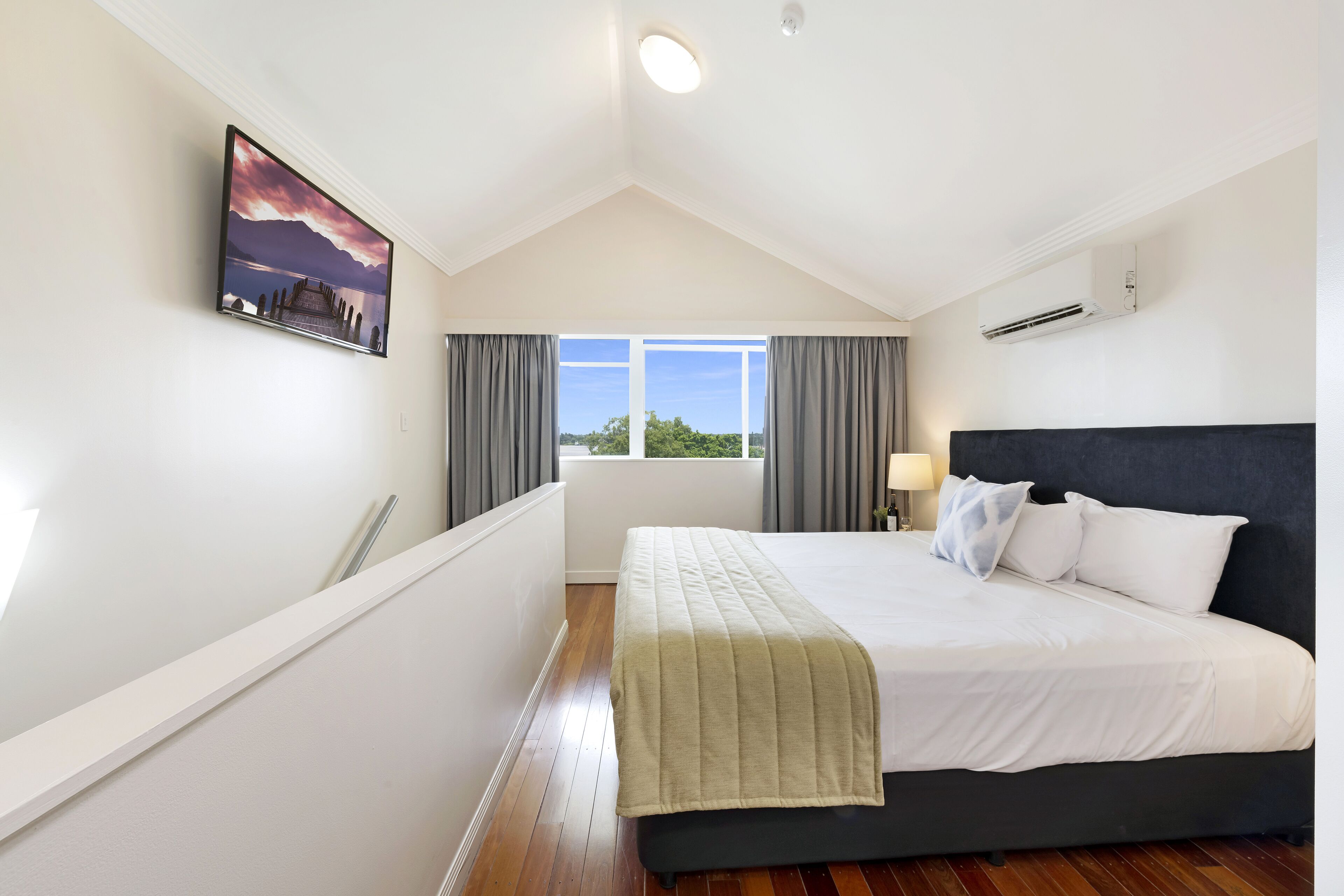 1 bedroom, minibar, in-room safe, desk