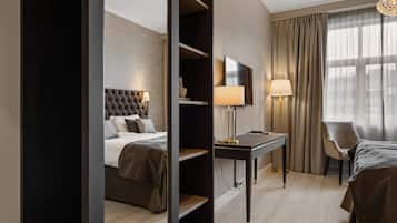 Standard Room, 2 Katil Bujang (Single) | Tilam berlapik, langsir/tirai gelap terus, katil bayi/kot (surcaj)