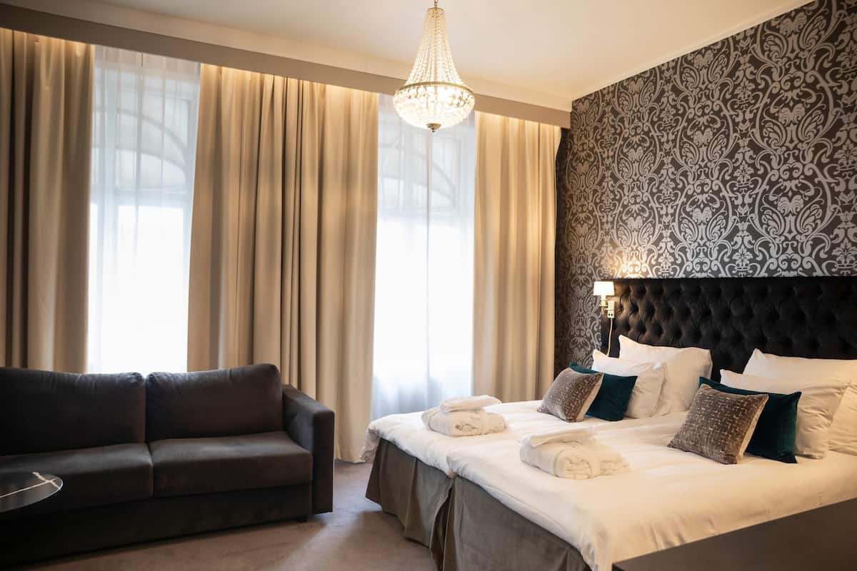 Standard Room, 2 Single Beds | Pillow-top beds, blackout curtains, cots/infant beds, WiFi