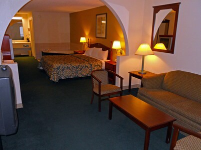 Country Hearth Inn and Suites Dawson