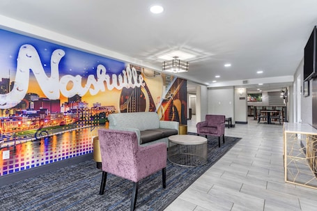 Lobby. Comfort Inn Nashville - Opryland Area