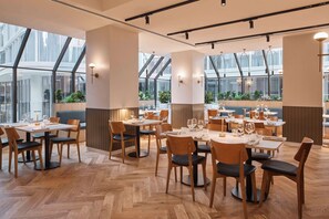 Daily buffet breakfast (AUD 35 per person)