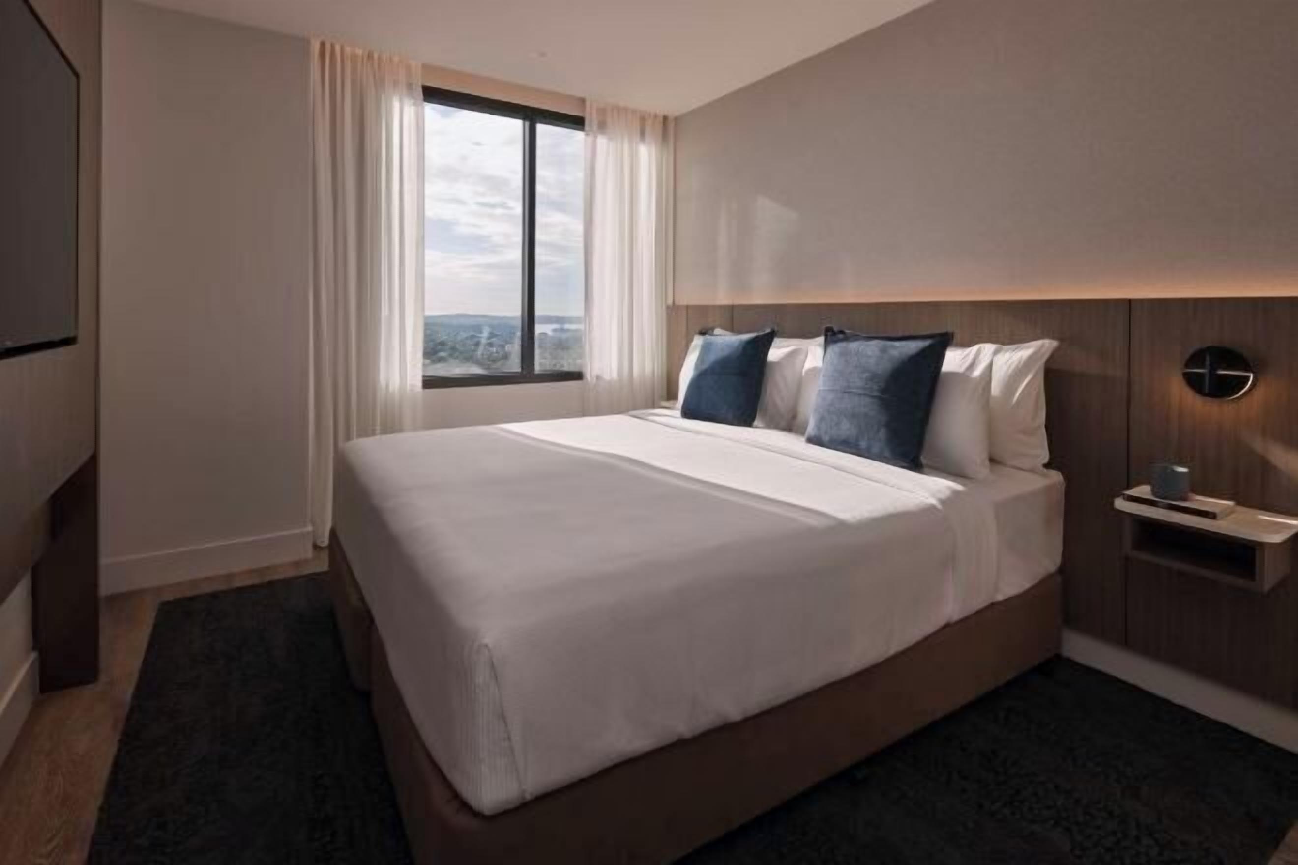 Down duvets, minibar, in-room safe, desk