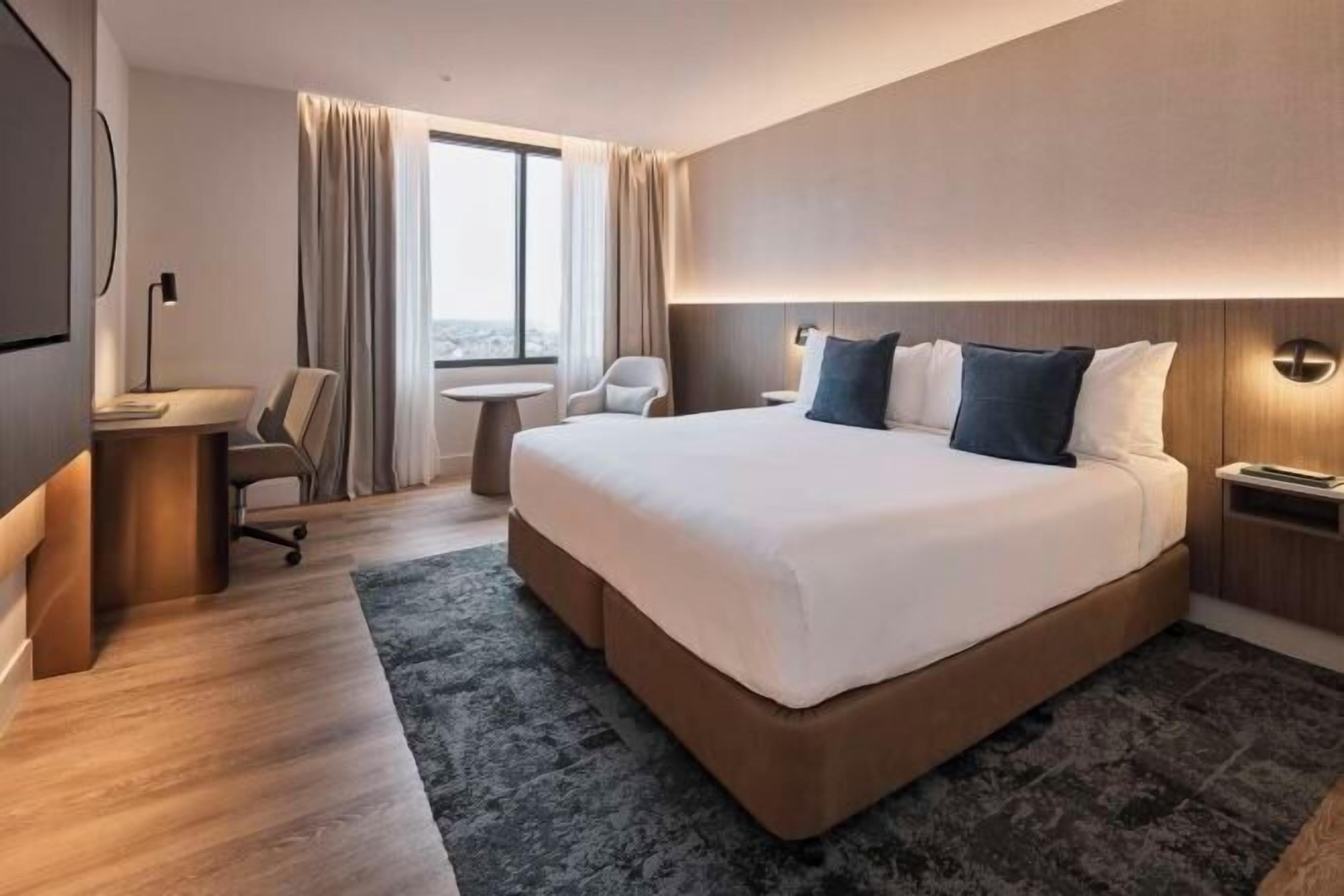 Down duvets, minibar, in-room safe, desk