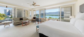 Pullman Reef Hotel Casino