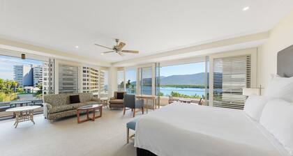 Pullman Reef Hotel Casino