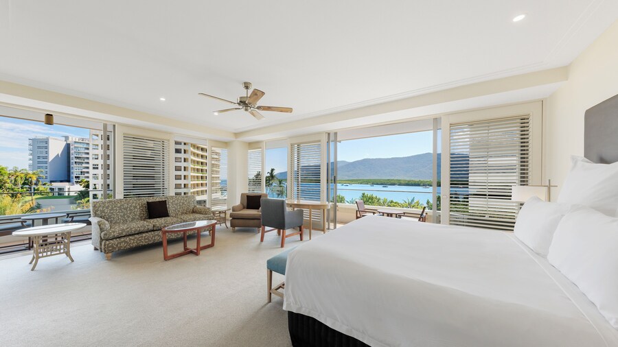 Pullman Reef Hotel Casino