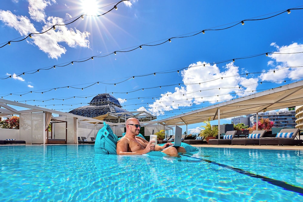 Pullman Reef Hotel Casino by null