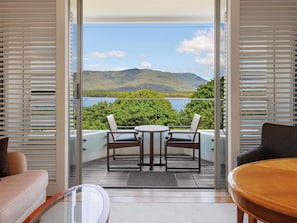 Deluxe Room, 2 Double Beds (Premium)