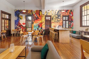 4 restaurants, breakfast, lunch, dinner served; Fusion cuisine
