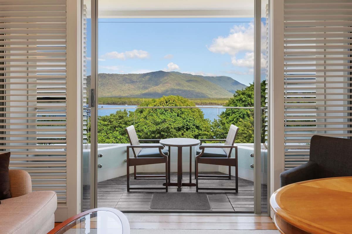 Deluxe Room, 2 Double Beds (Premium) | Minibar, in-room safe, desk, iron/ironing board