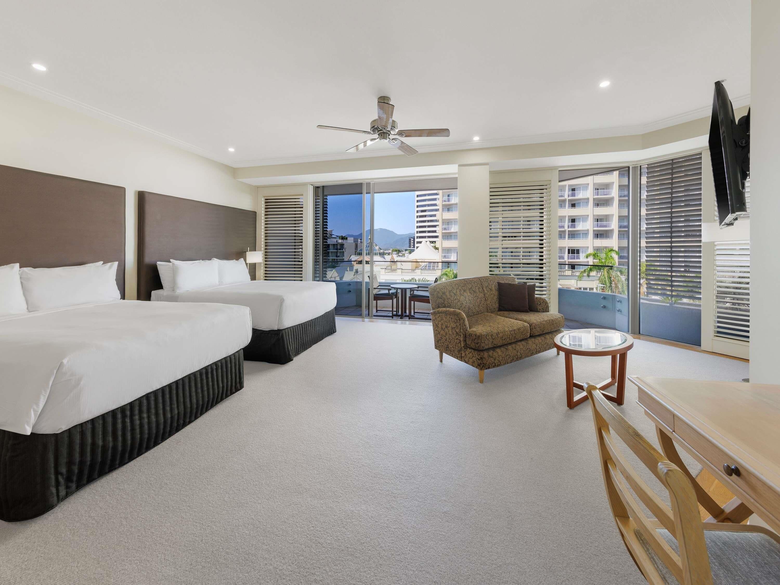 Junior Twin Suite, 2 Double size beds with Double Spa Bath | Minibar, in-room safe, desk, iron/ironing board