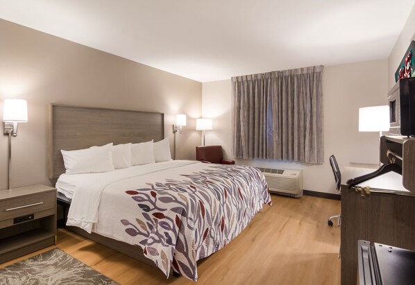 1 bedroom, desk, laptop workspace, blackout curtains