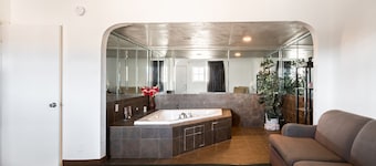 Hotel Globe / Miami AZ - Highway 60