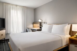 Premium bedding, individually decorated, individually furnished, desk