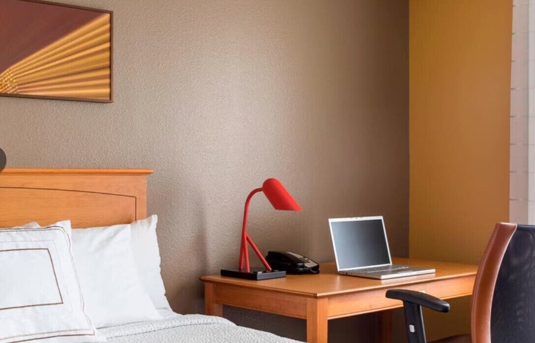 suite, 2 bedrooms (hearing accessible) | premium bedding, down duvets, desk, laptop workspace