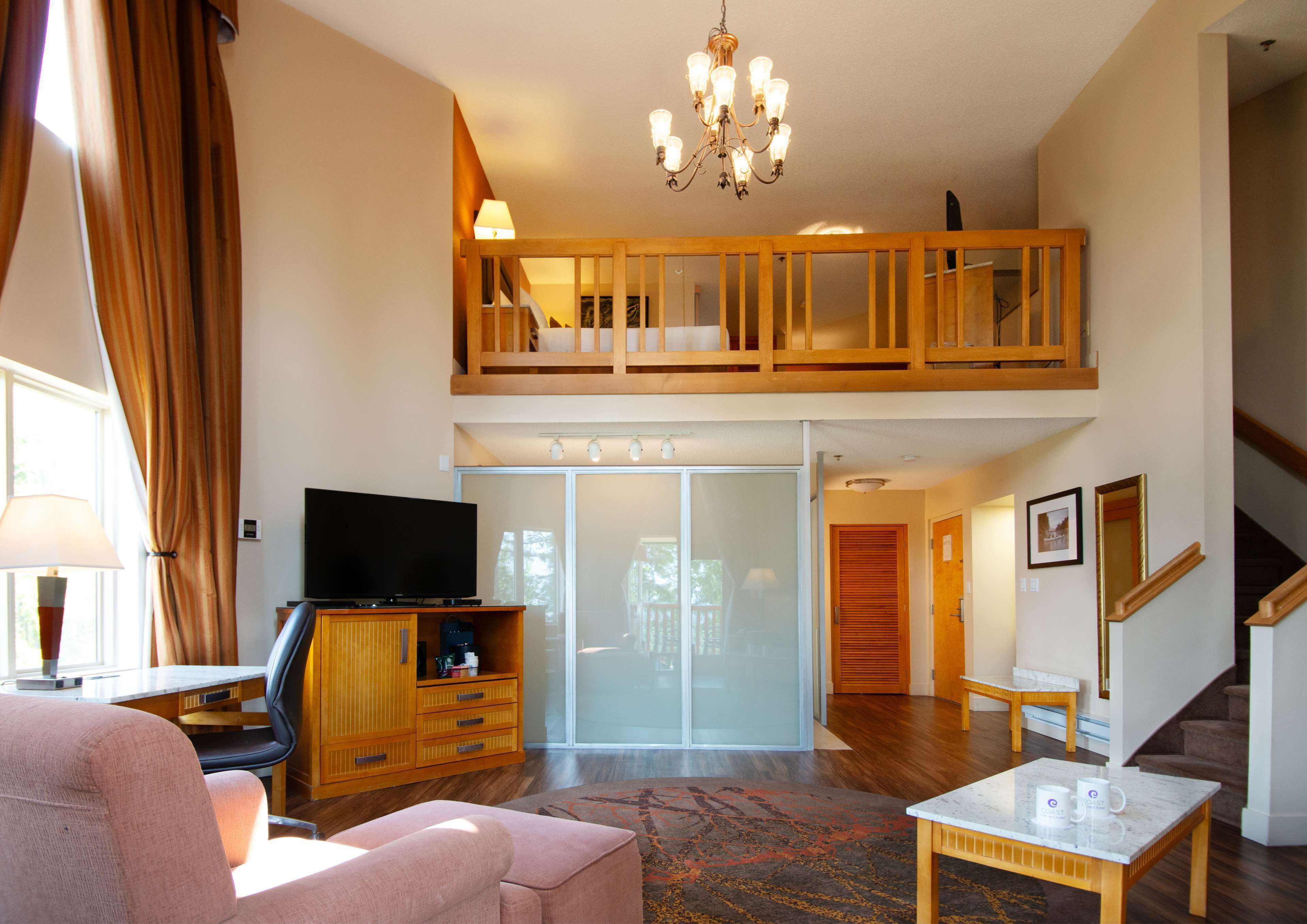 tower suite | 1 bedroom, in-room safe, desk, iron/ironing board