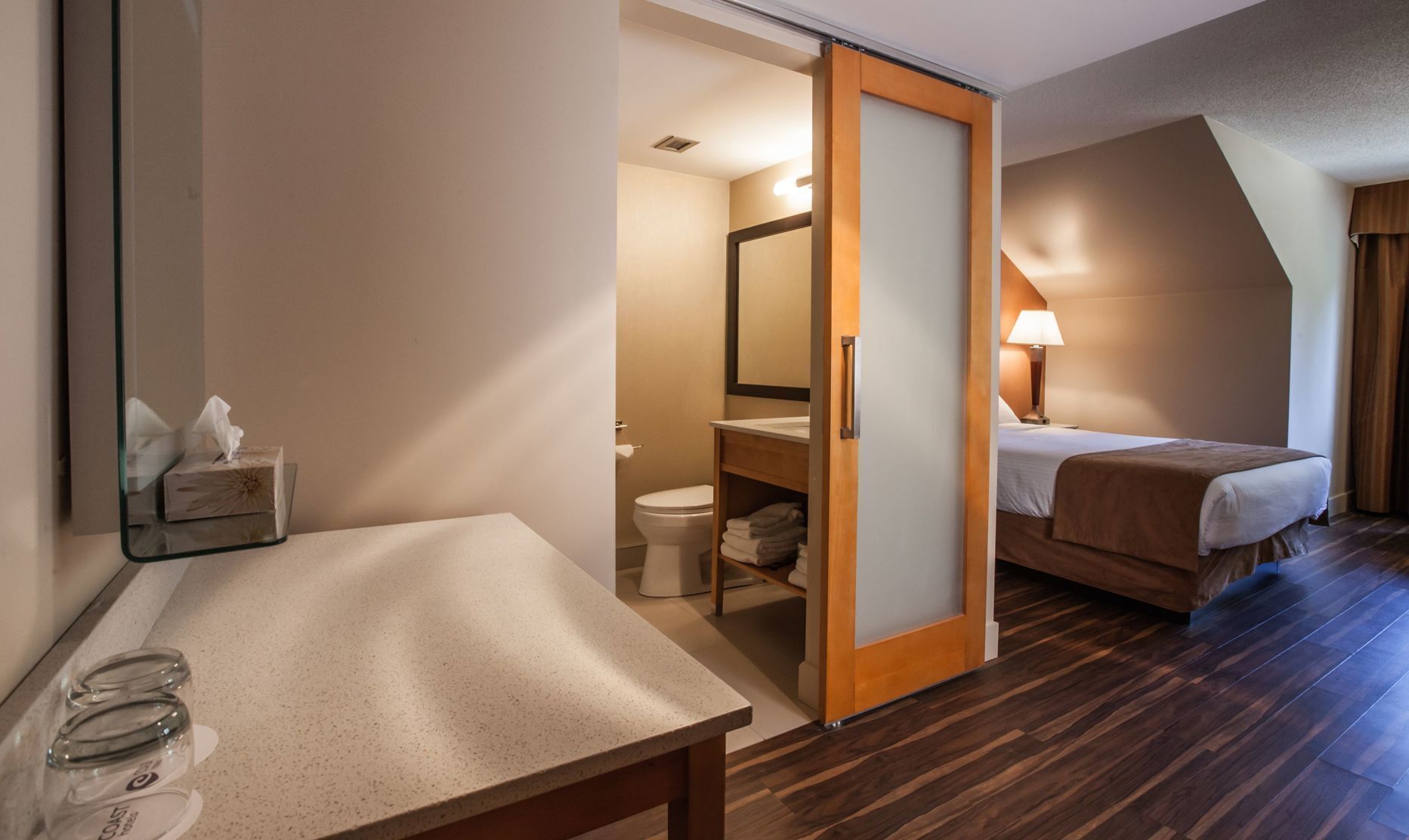 In-room safe, desk, iron/ironing board, free WiFi