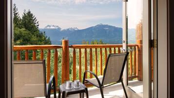 In-room safe, desk, iron/ironing board, free WiFi