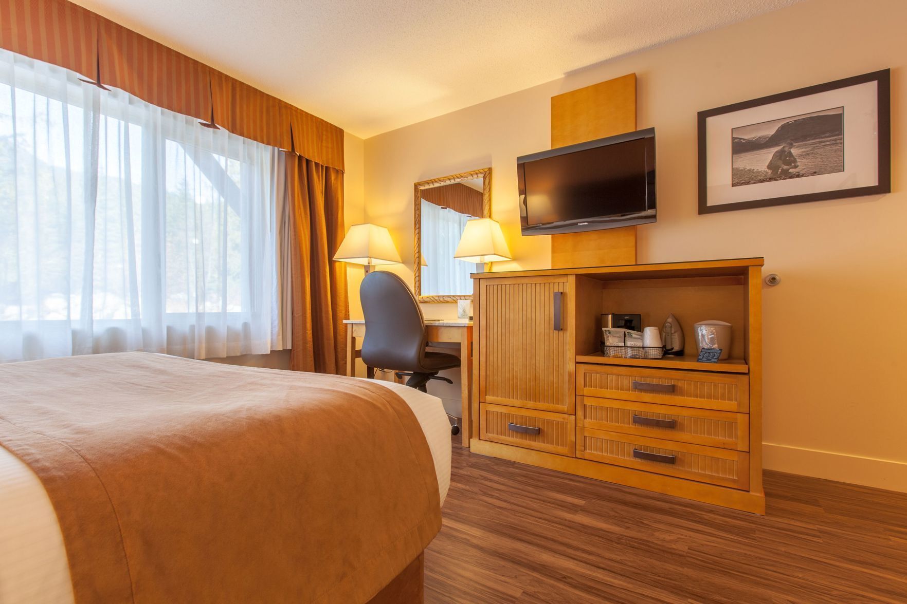 In-room safe, desk, iron/ironing board, free WiFi