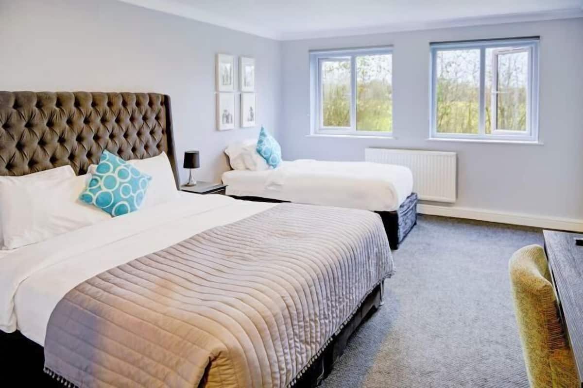 Coffres-forts dans les chambres, bureau