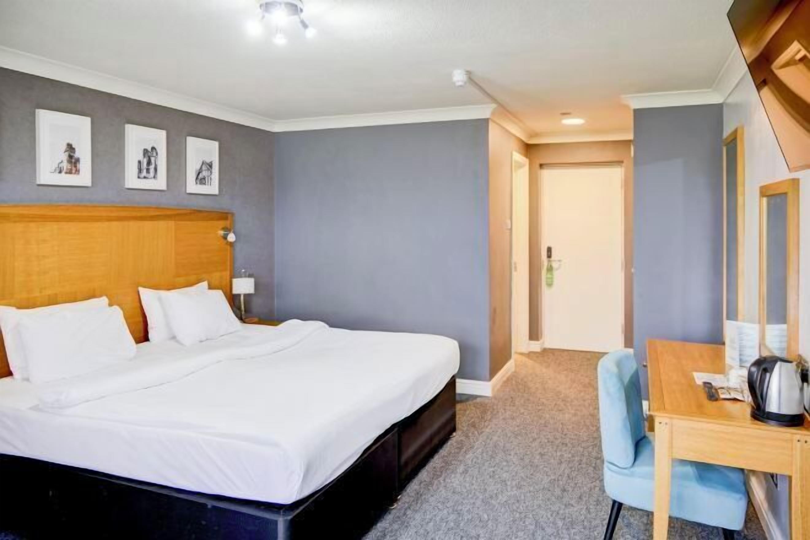 Tallelokero huoneessa, työpöytä