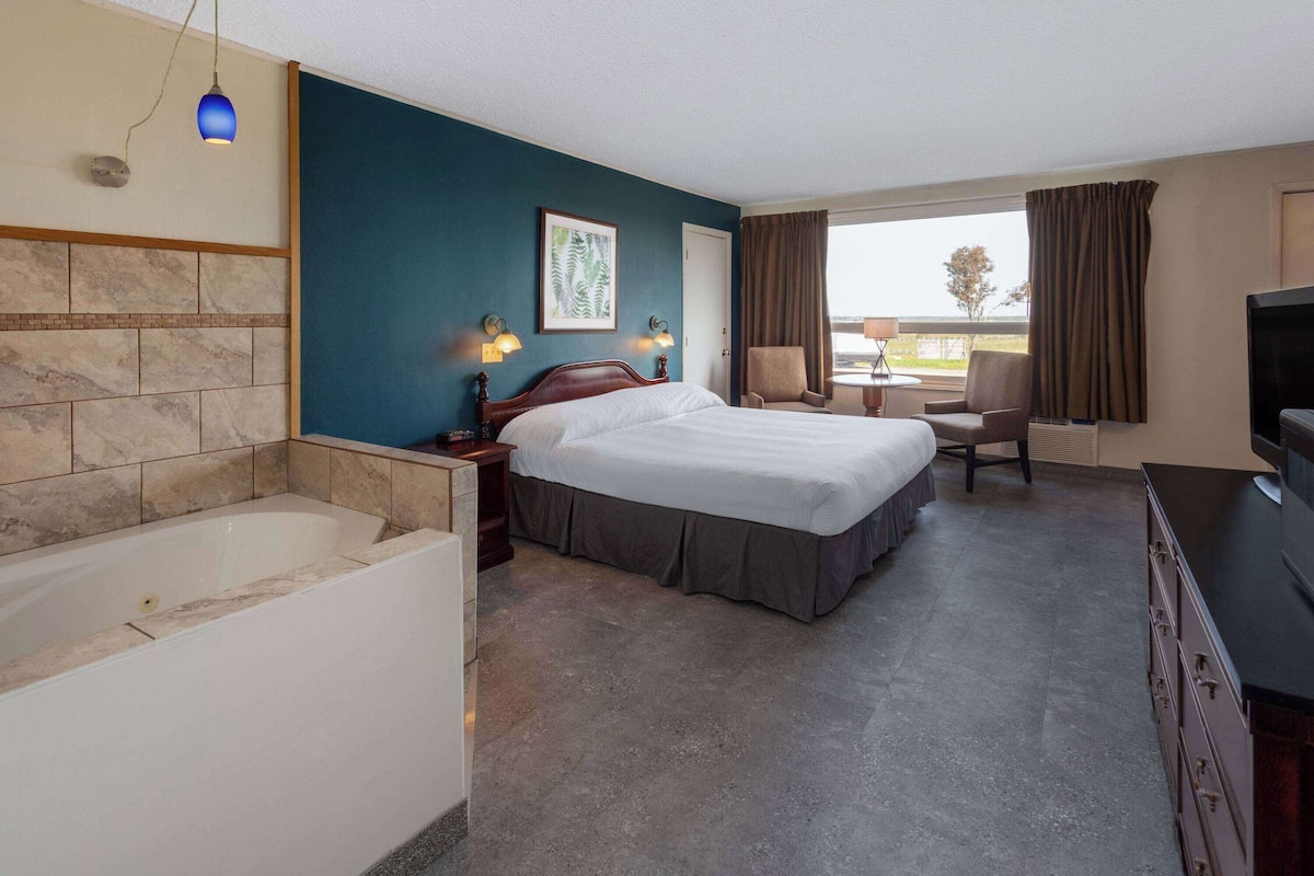 Signature-Suite, 1 King-Bett, Nichtraucher, Whirlpool