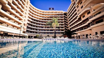Indoor pool, outdoor pool