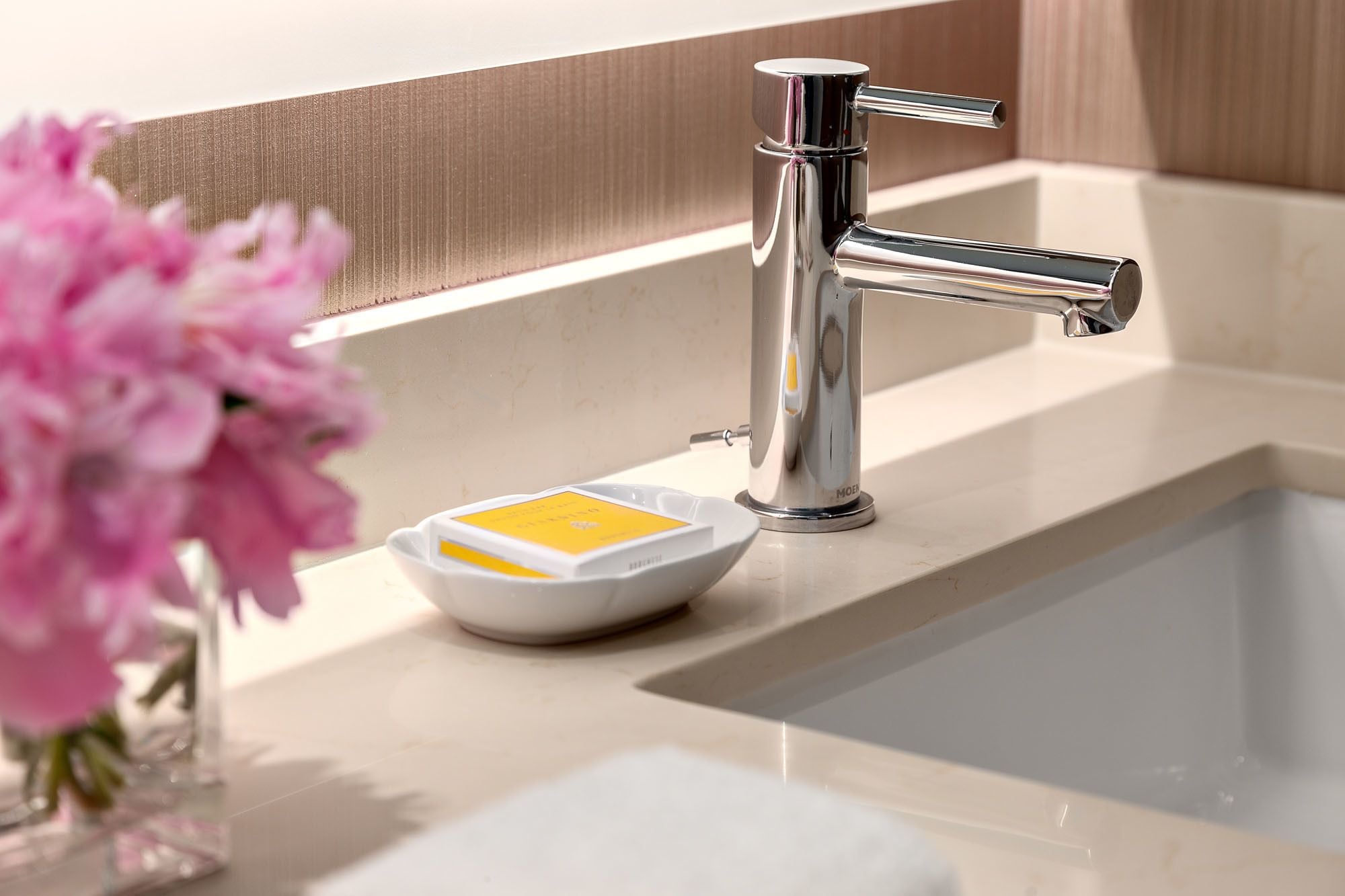 premium bedding, pillow-top beds, in-room safe, desk