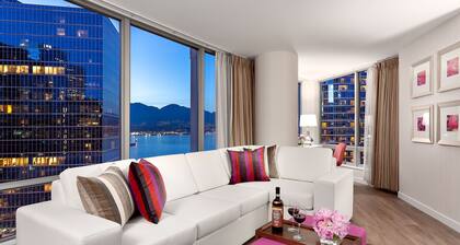 Auberge Vancouver Hotel