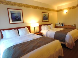 Cortinas blackout, tabla de planchar con plancha y wifi gratis 