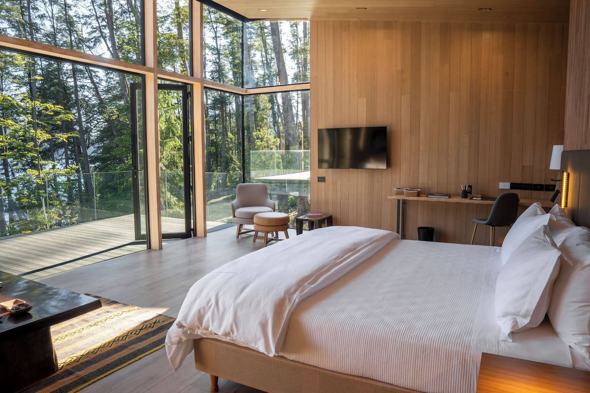 Villa | Premium bedding, down duvets, free minibar items, in-room safe