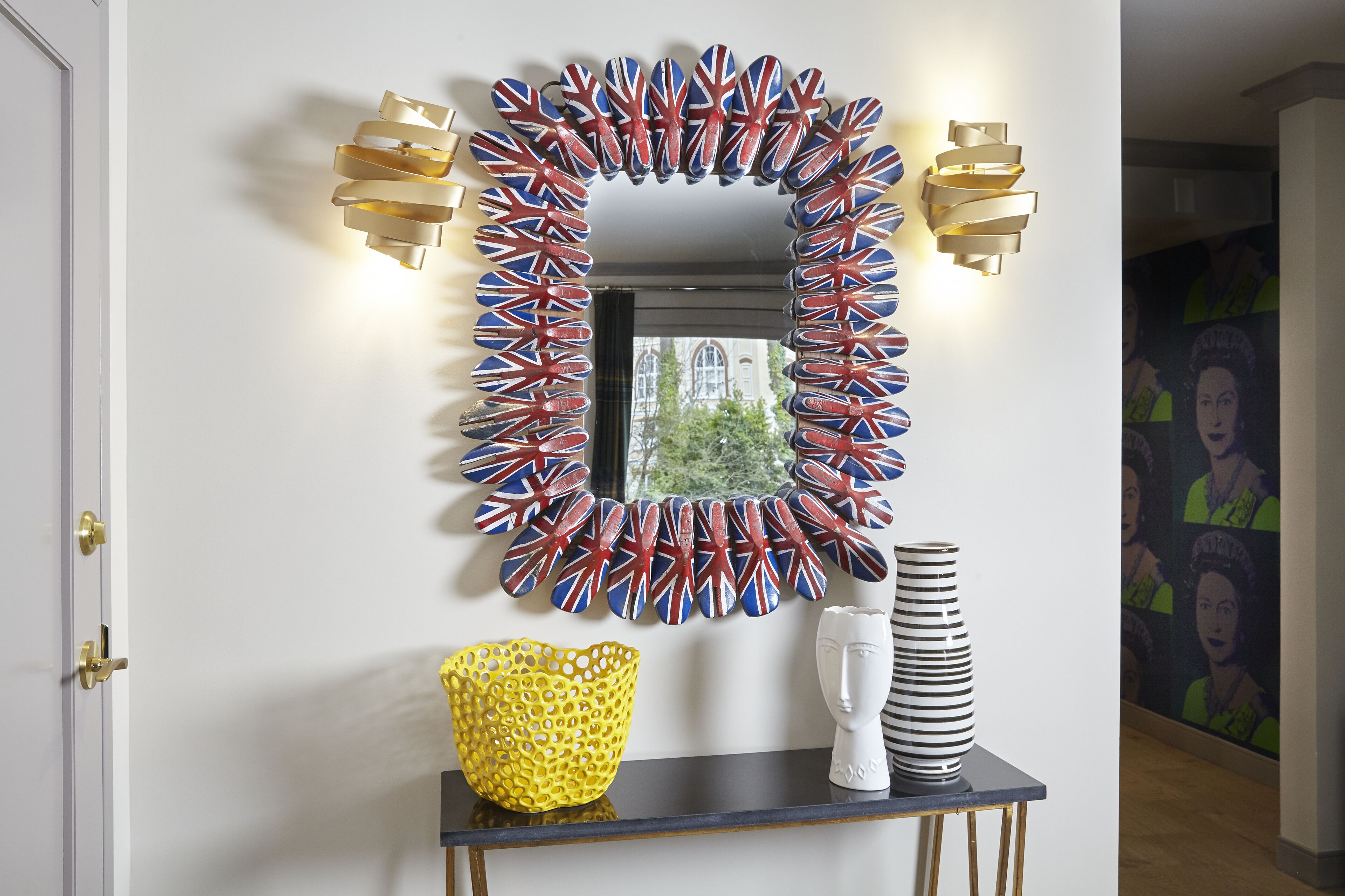 studio suite, 1 king bed, accessible, non smoking (mobility) | 1 bedroom, hypo-allergenic bedding, in-room safe, individually decorated