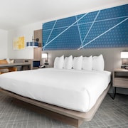 Comfort Inn & Suites New Orleans Airport North
