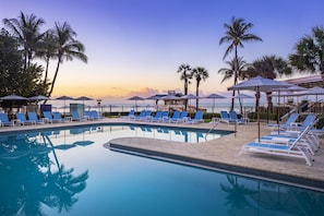 Outdoor pool, pool umbrellas, sun loungers