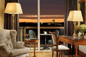 Premium bedding, down duvets, Tempur-Pedic beds, minibar - Parco dei Principi Grand Hotel & SPA - Preferred Hotels & Resorts (Rome)
