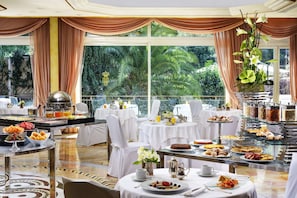 Daily buffet breakfast (EUR 35 per person)