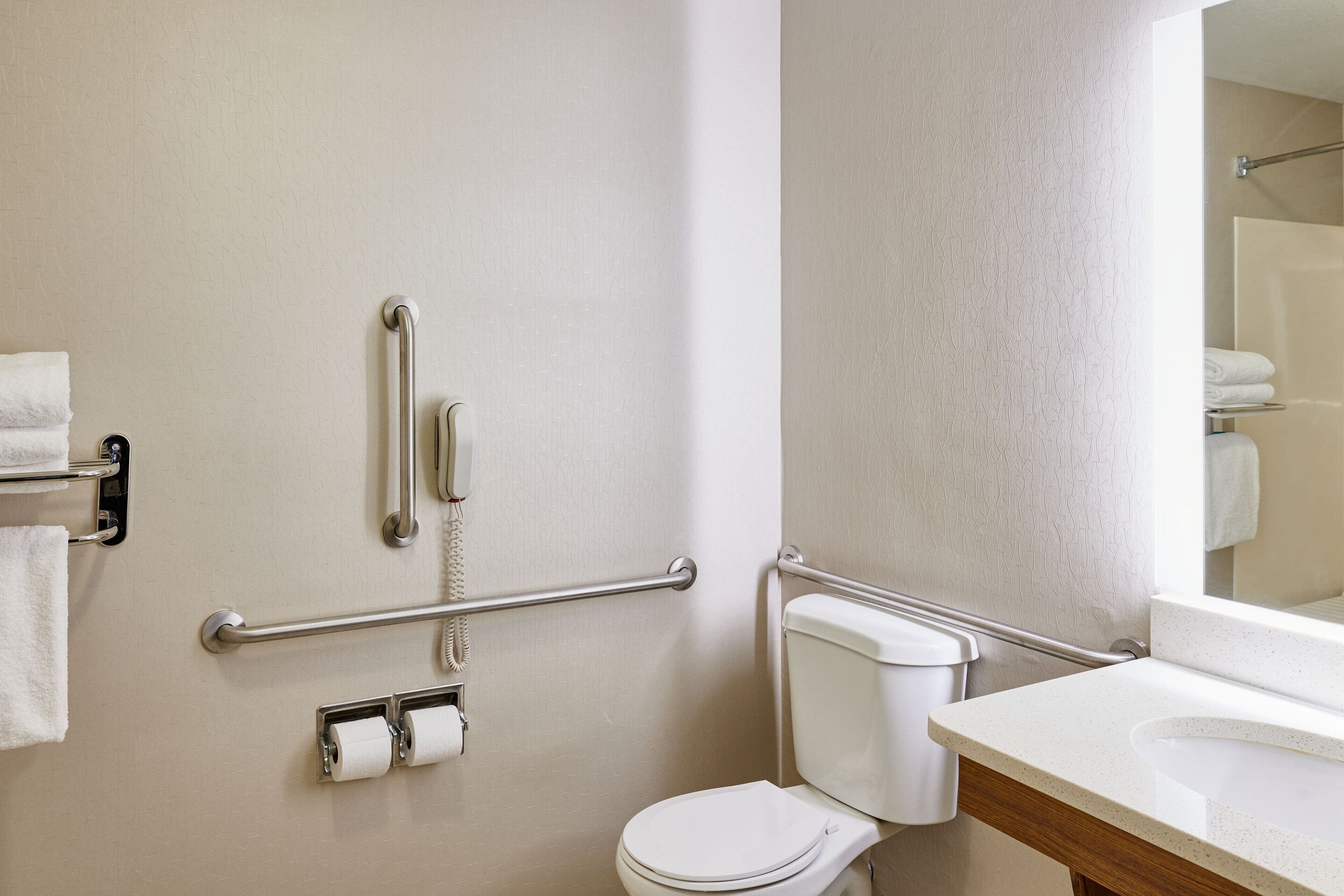 combined shower/bathtub, free toiletries, hair dryer, towels