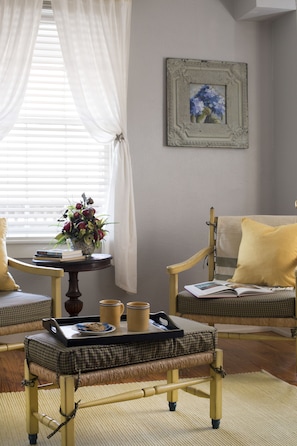 Signature Suite, 1 King Bed (Cedars) | Egyptian cotton sheets, premium bedding, pillow-top beds