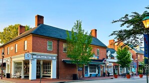 Exterior - Fife And Drum Inn (Williamsburg)