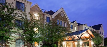 伊根機場南購物區 Candlewood Suites IHG 旗下飯店