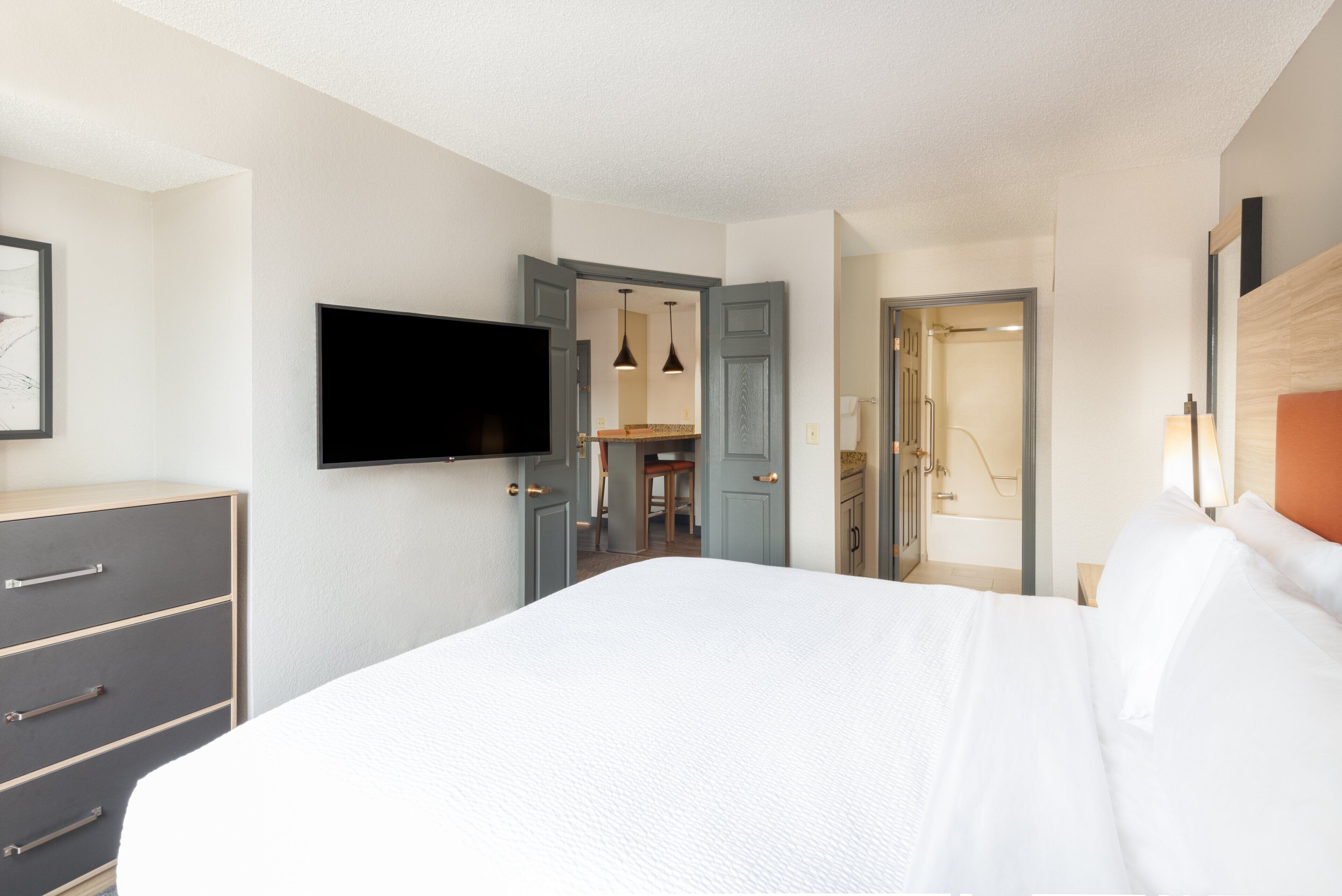 suite, 1 bedroom | desk, laptop workspace, blackout curtains, iron/ironing board