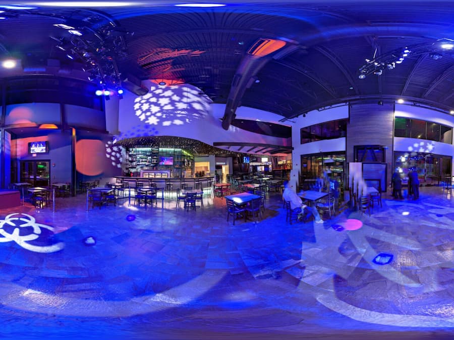 Bar (en la propiedad)