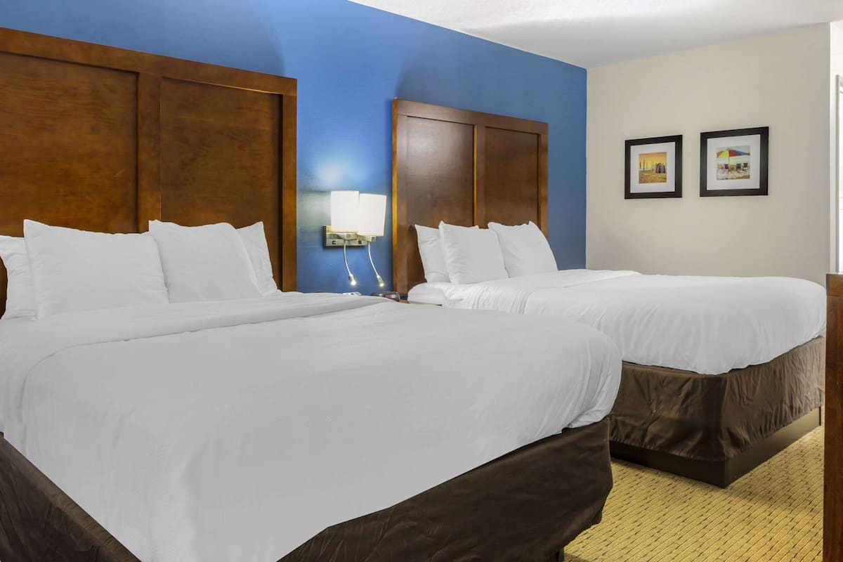Standard Room, 2 Queen Beds, Non Smoking | Desk, iron/ironing board, free WiFi, bed sheets