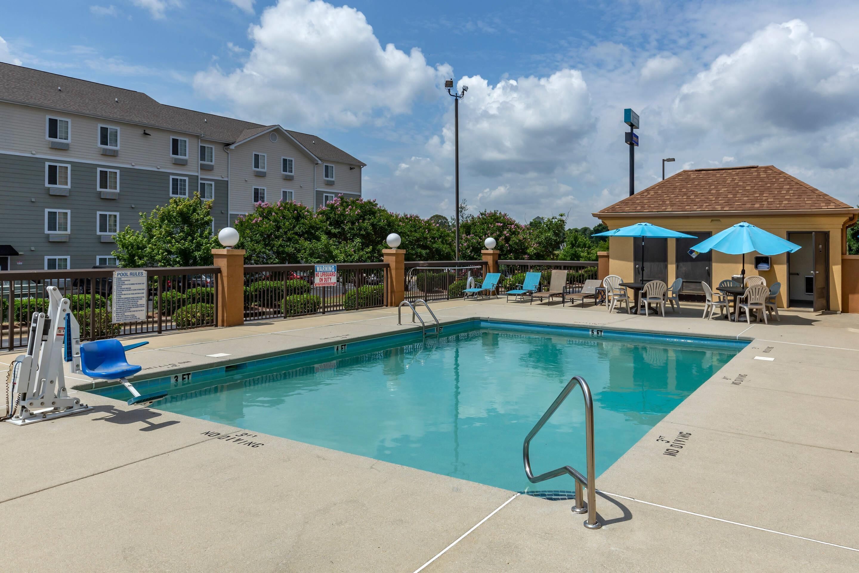 Seasonal outdoor pool