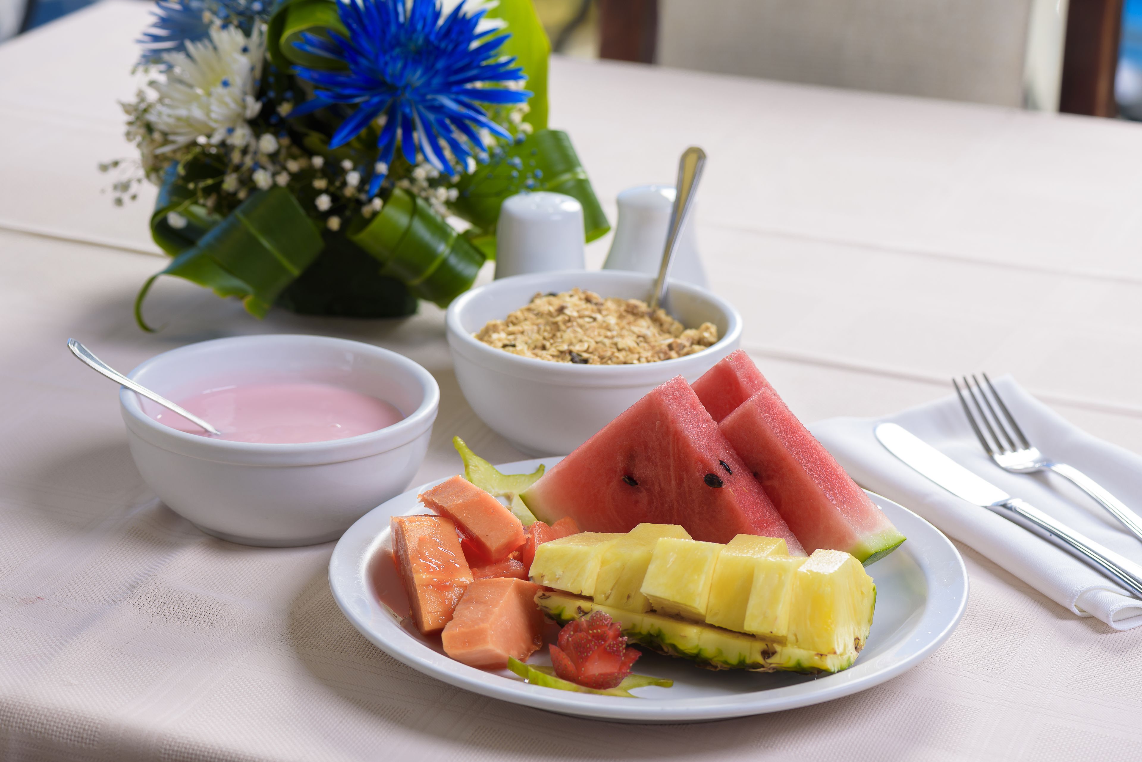 Tägliches inbegriffenes kontinentales Frühstück