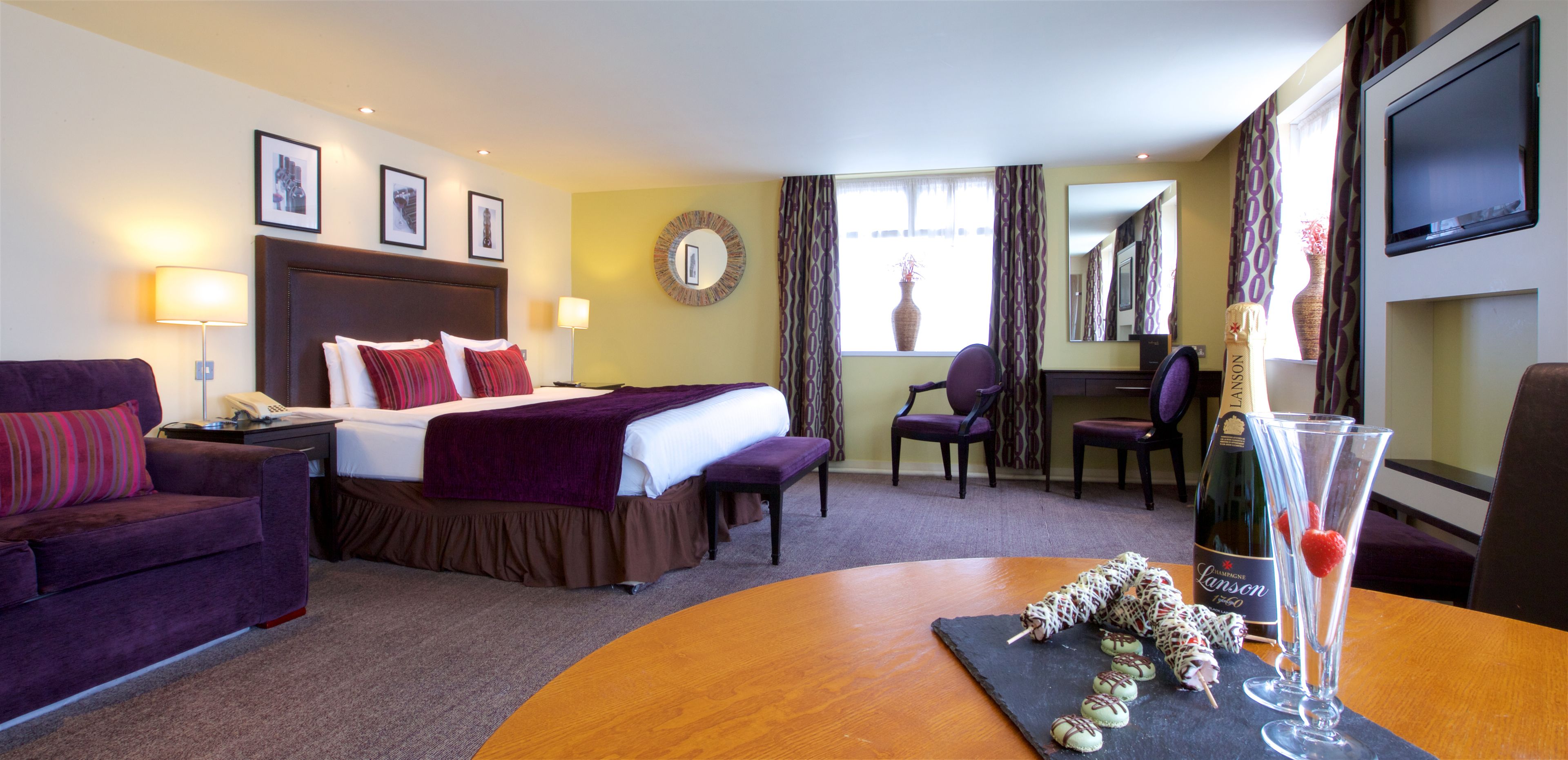 desk, blackout curtains, iron/ironing board, free wifi