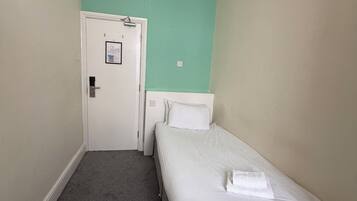 Standard Single Room | In-room safe, iron/ironing board, travel crib, free WiFi
