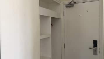 Standard Twin Room | In-room safe, iron/ironing board, travel crib, free WiFi